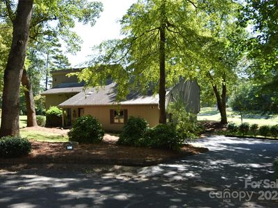 100 Fairway Rdg, Clover, SC, 29710