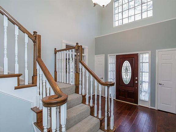4th image of 614 Fernglade Dr