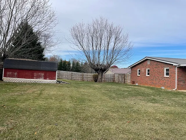 205 Meridale Dr — Photo 16