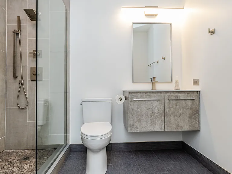33 W Ontario St #31D — Photo 41