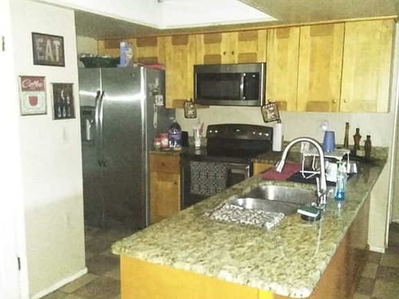 3rd image of 11230 Taft Ln