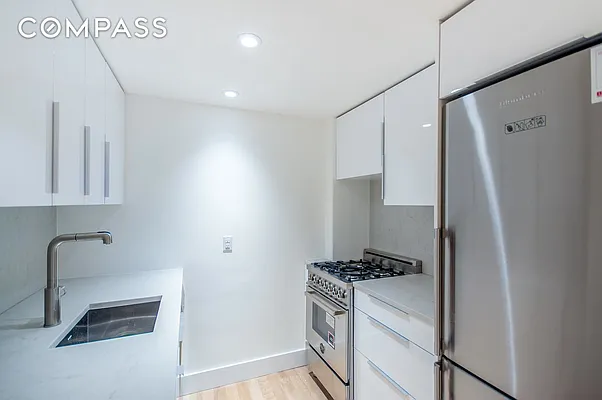 Rented by Compass | media 3