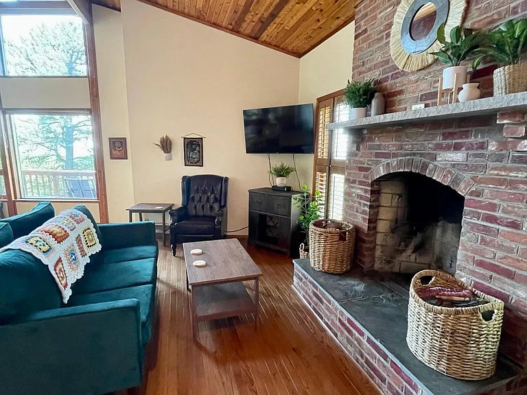 61 Moonridge Ln — Photo 10
