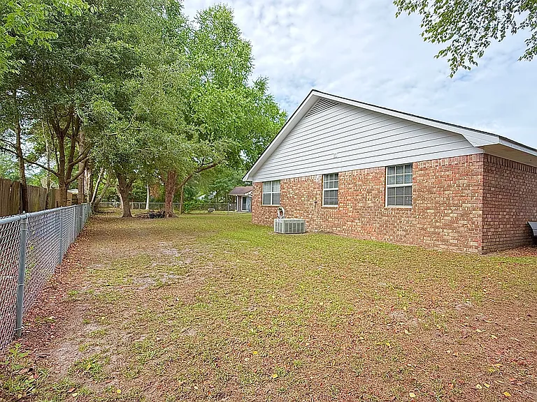 1233 Riyadh Rd — Photo 26