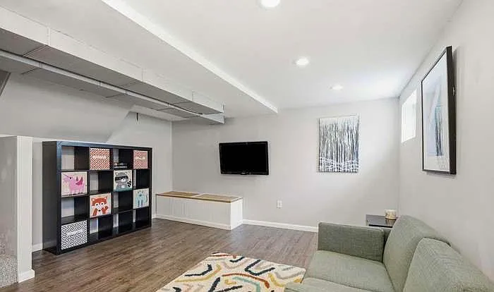 1302 Mooncrest Ct — Photo 25