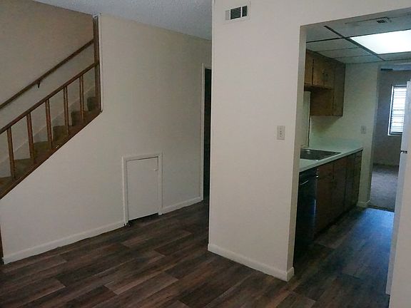 3rd image of 4434 Dorothy Dr APT 2