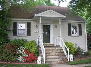 6516 Cedar Ln, Falls Church, VA 22042