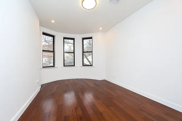 Sold by Keystone Realty USA Corp | media 17
