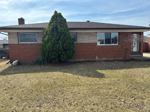 25326 Wexford Ave, Warren, MI 48091
