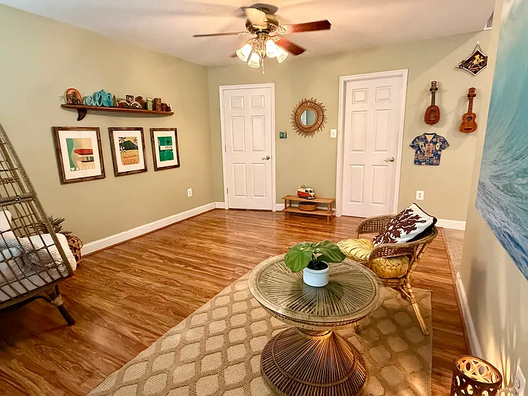 8780 Teresa Ln — Photo 22