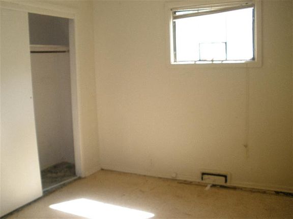 5th image of 11416 Richmond Ave