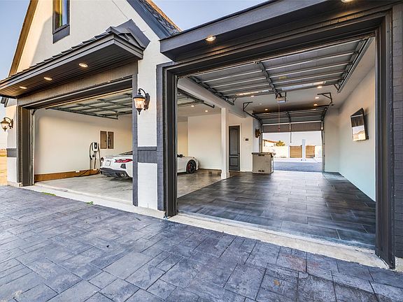 2nd image of 4821 Walters Rd