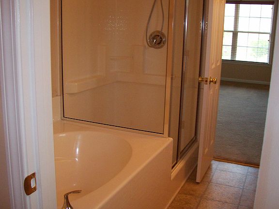 Garden Tub & Walk-In Shower