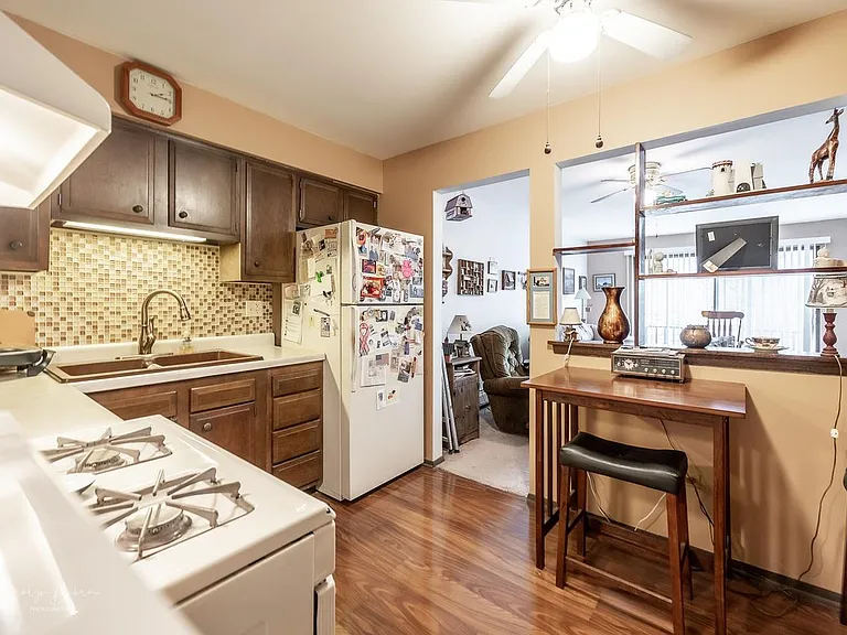 765 Terrace Ct — Photo 1