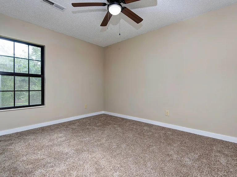 4444 S Robberson Ave — Photo 13