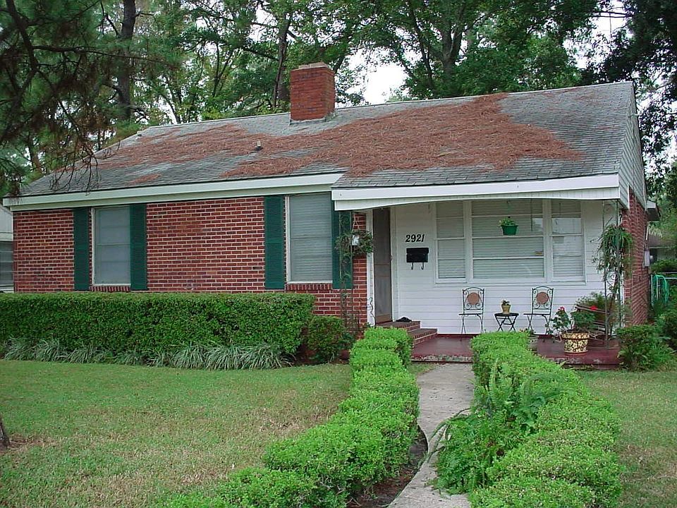 2nd image of 2921 Springdale Rd