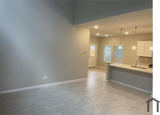 4th image of 8007 Cypress Country Dr