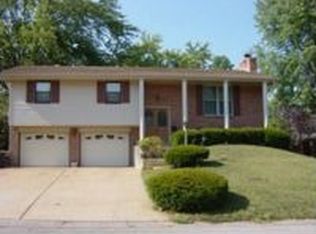 845 Wilshire Dr, Belleville, IL