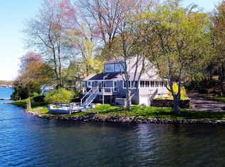 47 W Shore Rd, Windham, NH 03087