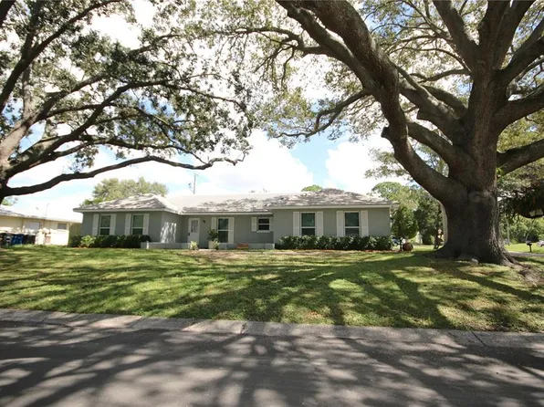 1511 S Hillcrest Ave, Clearwater, FL 33756