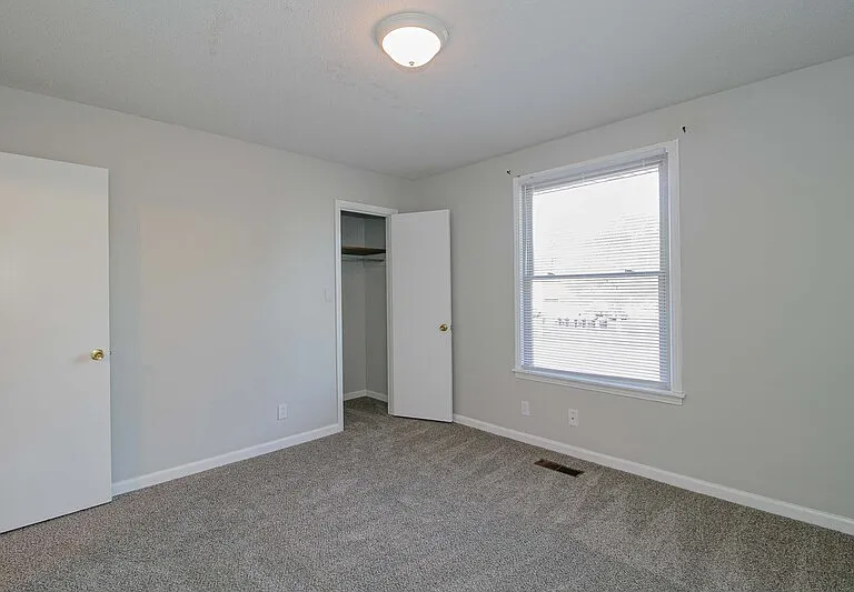 809B Golfview Pl — Photo 16