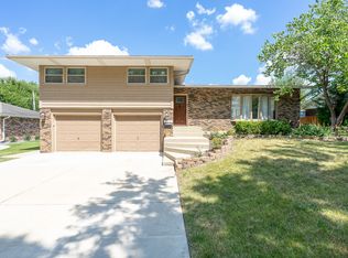 1016 Runyan Dr, Lockport, IL