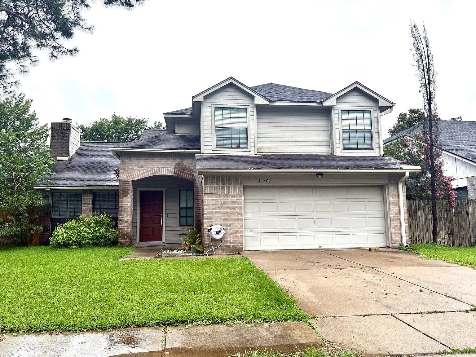 3 bed, 2.5 bath, 2145 sqft, $1,795 — Photo 1