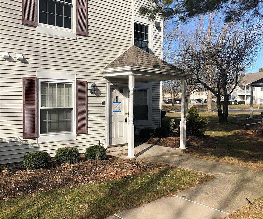 1st image of 353 Artist Lake Dr