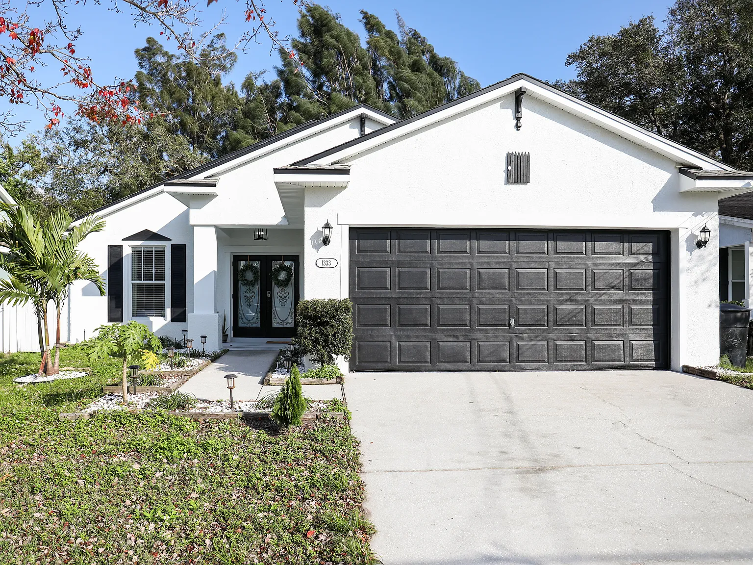 3 bed, 1230 sqft, $2,950 — Photo 1