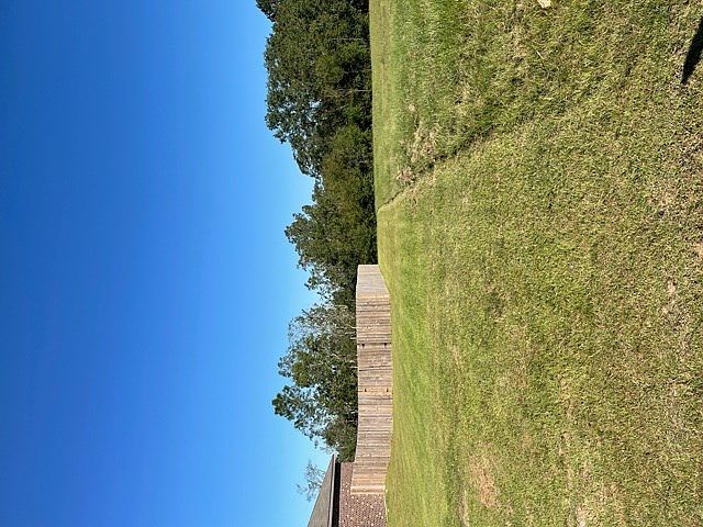 2nd image of 63 Meadow Path Cir