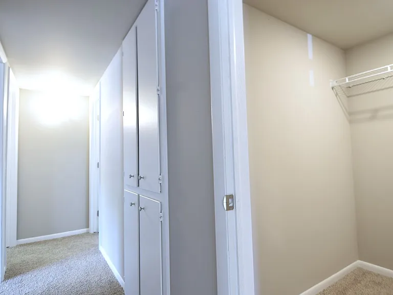 Woodland Reserve Apartments — Photo 52