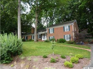 1607 Jamestown Dr, Charlottesville, VA