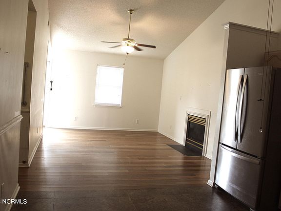 3rd image of 2021 Shadowood Court #A