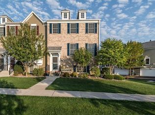 11180 Sand Castle Dr #A, Woodbury, MN 55129