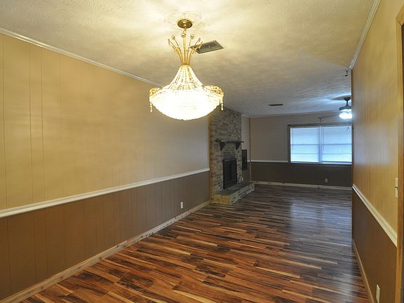 3rd image of 4278 Sharbeth Dr E