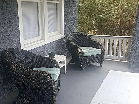 3rd image of 3309 Garland Ave