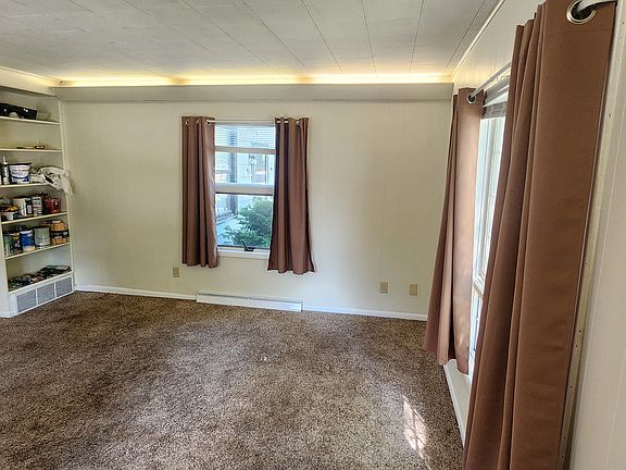 5th image of 415 F St