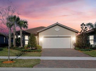 5029 Newell Cir, Vero Beach, FL 32967