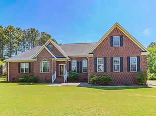 405 Hunters Creek Dr, Goldsboro, NC 27534