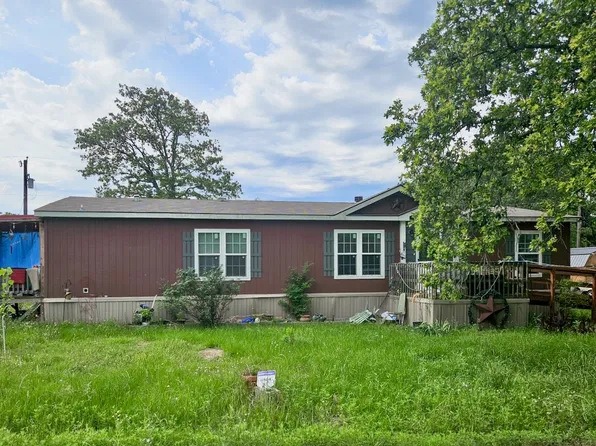 111 Ben Lacy Dr, Mabank, TX 75156