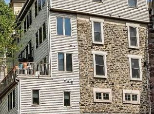 210 Shurs Ln #4, Philadelphia, PA 19128