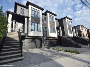 2046 Hoefleys Ln #A, Fort Lee, NJ 07024