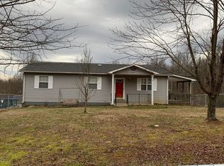 701 Gray Rd, Hodgenville, KY 42748