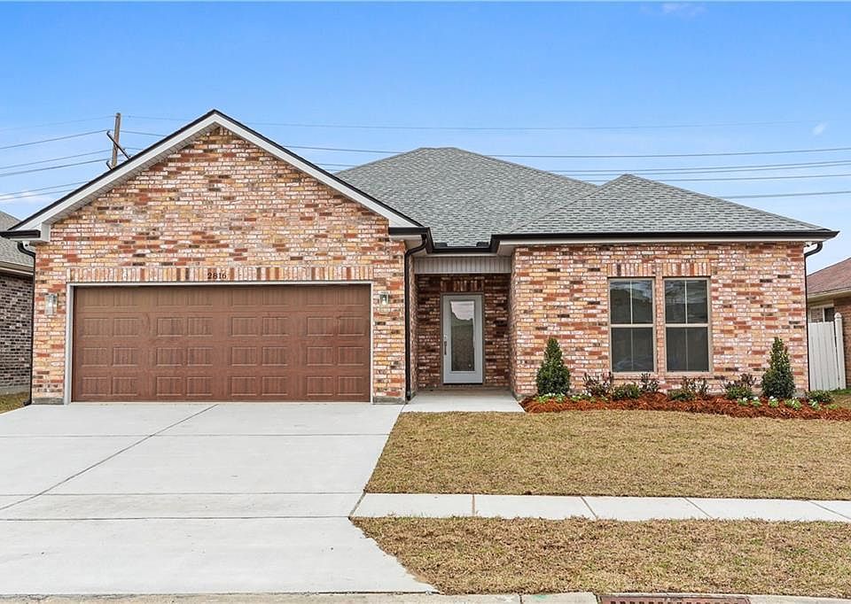 1st image of 2816 W Friendship Dr