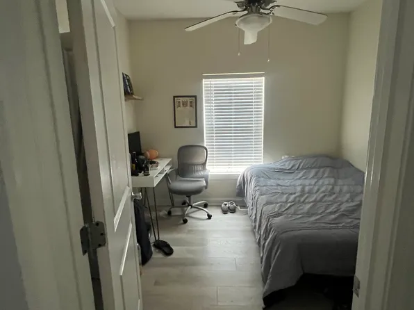 812 N Guillemard St, Pensacola, FL 32501