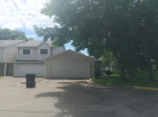 8820 Norway St NW, Coon Rapids, MN 55433