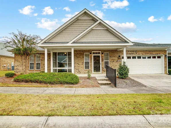 6831 Cinnamon Cir, Charlotte, NC 28227
