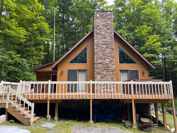 133 Red Abbott Rd, Union Dale, PA 18470