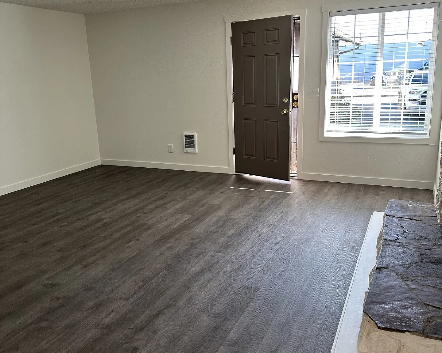 2 bed, 780 sqft, $1,850 — Photo 2