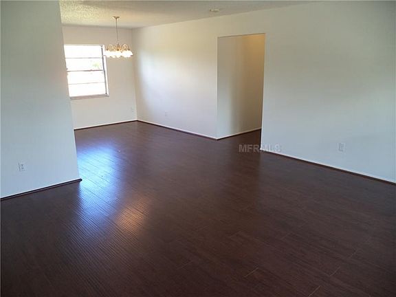 3rd image of 2887 Buccaneer Dr
